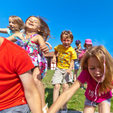 village vacances famille hendaye club enfants petits